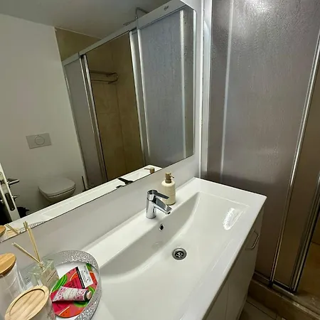 Blaxy شقة فندقية